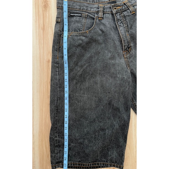 Rocawear Baggy Jean Shorts - Picture 6 of 8